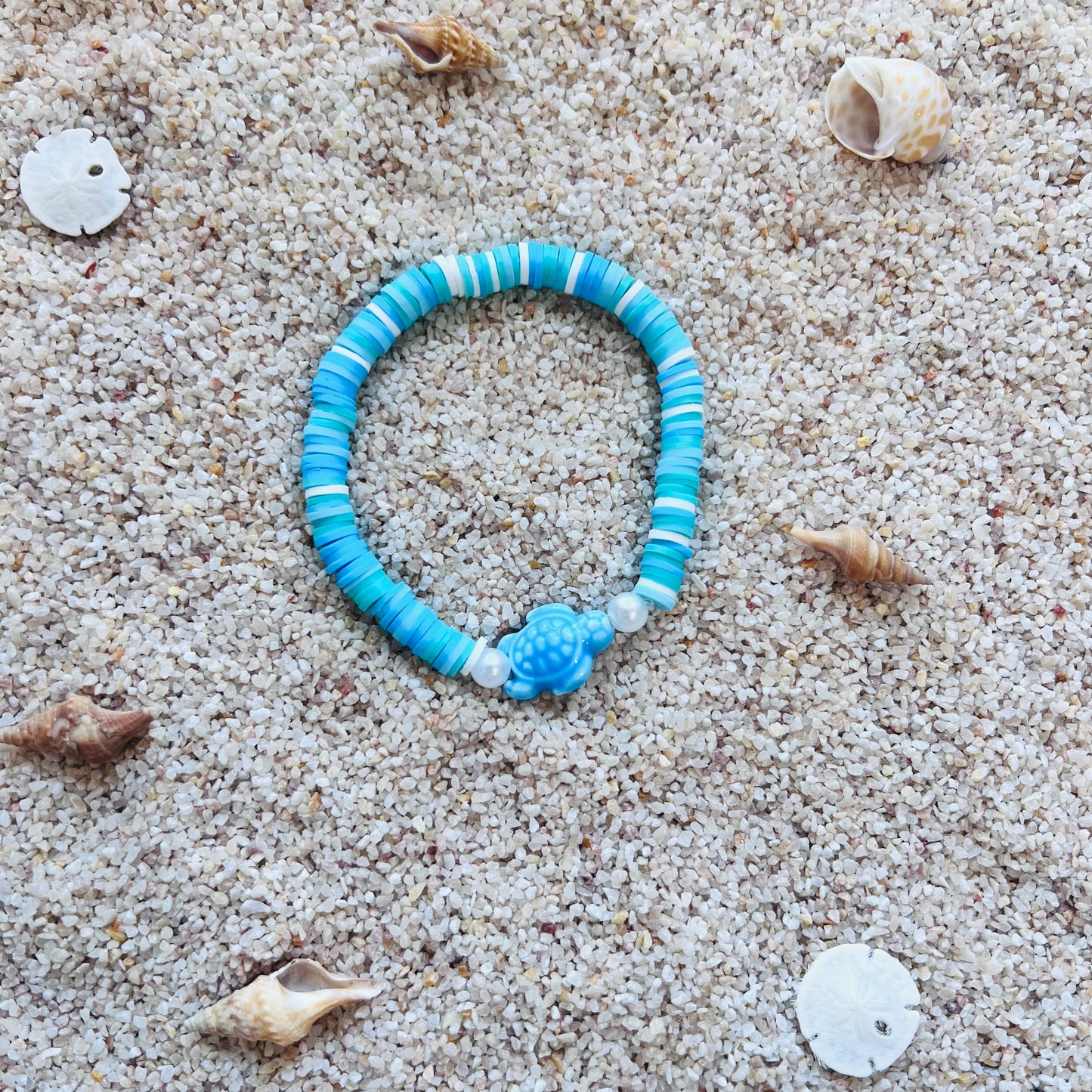 Sea Breeze Turtle Bracelet – Aqua Blue & White Beaded Stretch