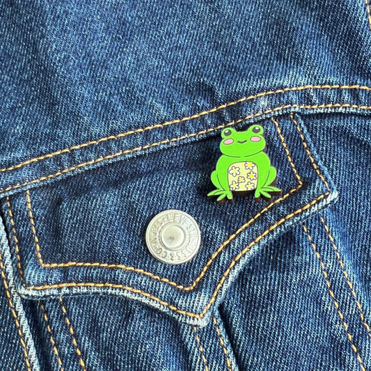 Frog and Daisy Pin